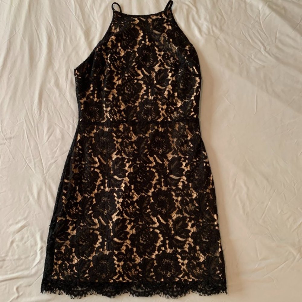 ASTR BLACK LACE DRESS // Size: Large
